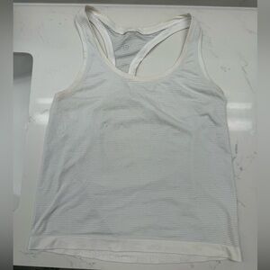 Lululemon cropped- White Racerback Tank